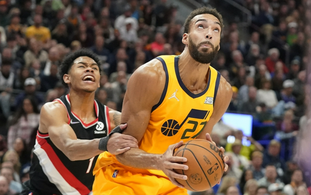 利拉德联赛第二球悬念揭晓(大胆利拉德自称是nba历史最佳射手)|